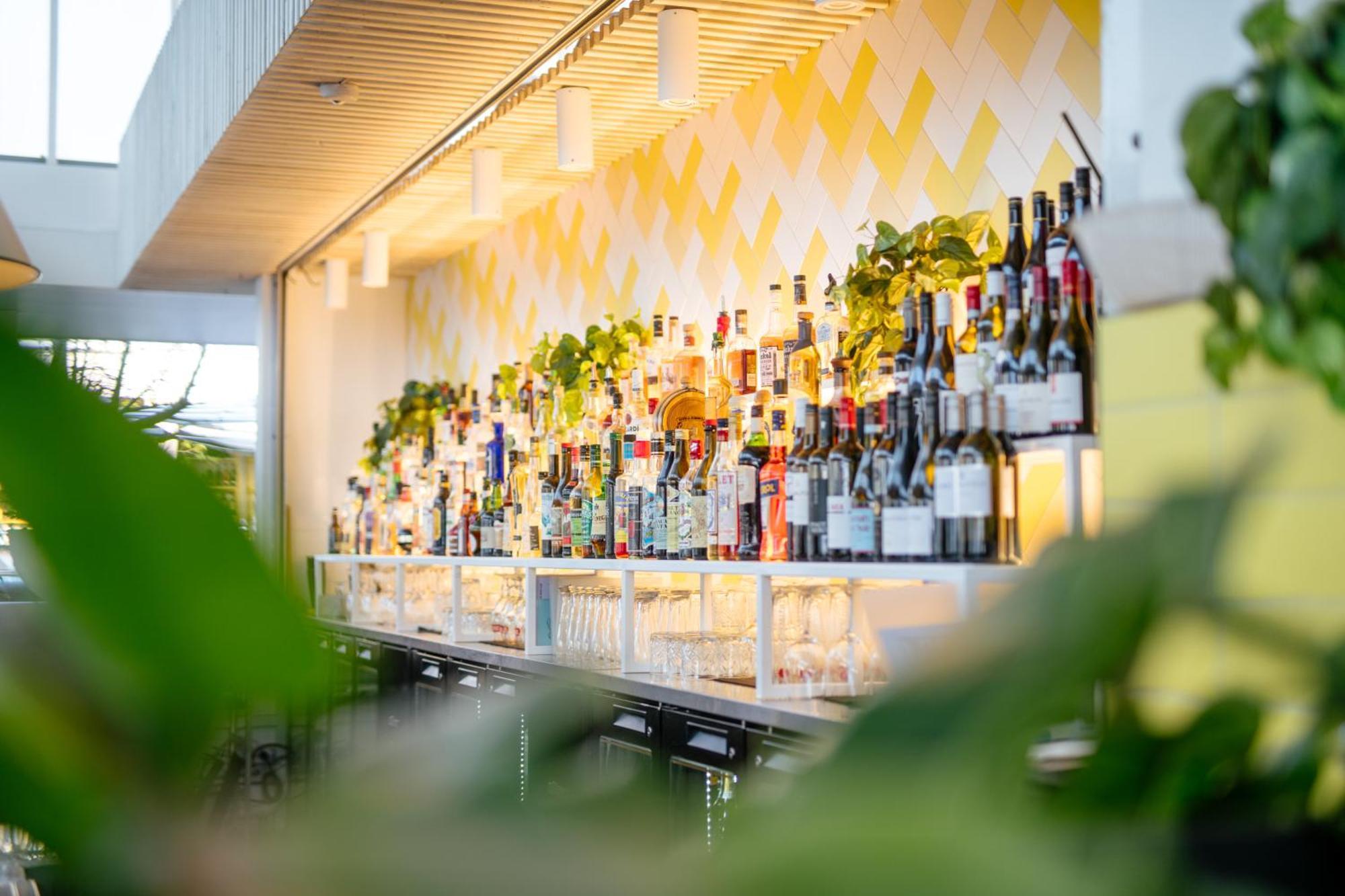 Cottesloe Beach Hotel Perth Eksteriør billede